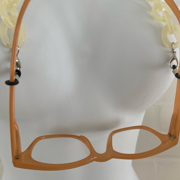 Classic Eyeglass Link Chain Necklace With Lobster Claw Clasp - Picture 4 of 8